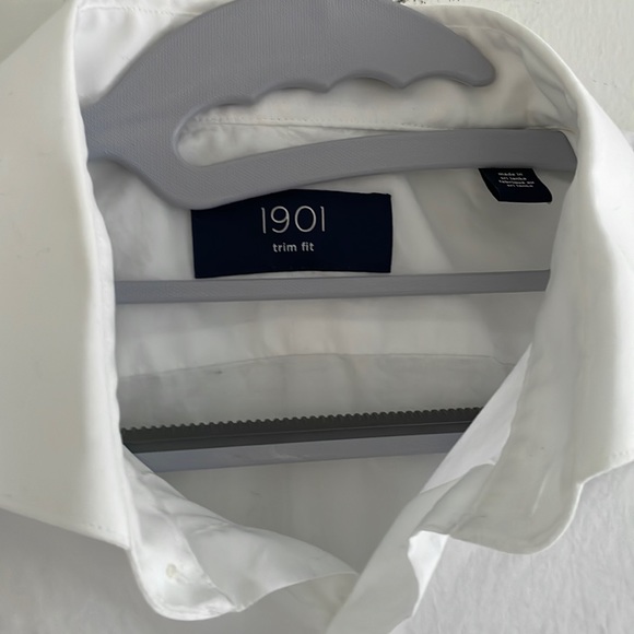 *FREE WITH PURCHASE* White button up collared shirt - Picture 4 of 11